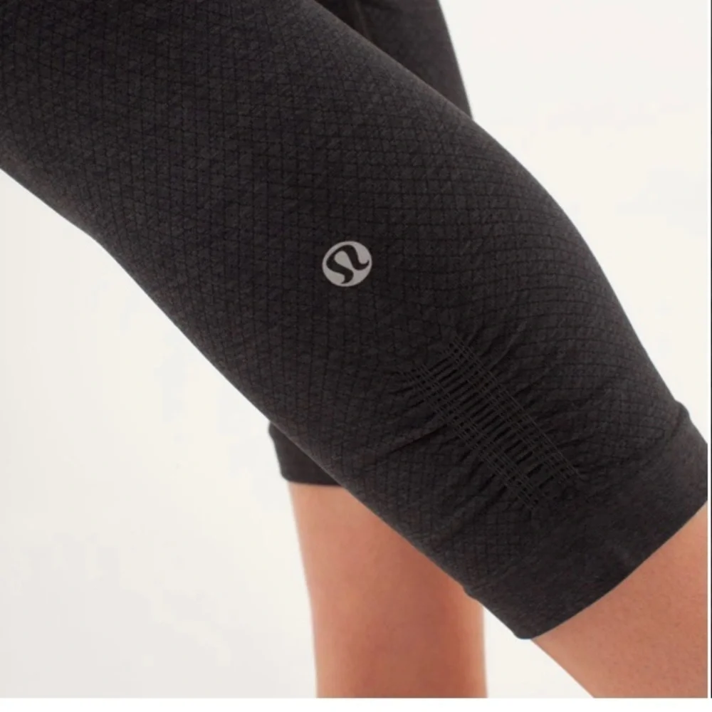 Lululemon Ebb And Flow Crop II Deep Coal size 4